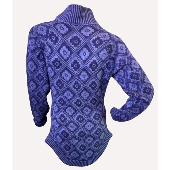 HandmadeVintage Blue Diamond Pattern V-Neck Sweater Button Detail & Round Hem Sm - Picture 9 of 12